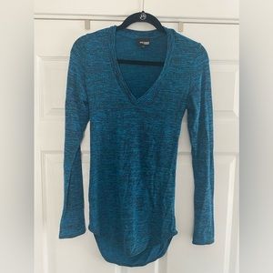ARITZIA long sleeve top